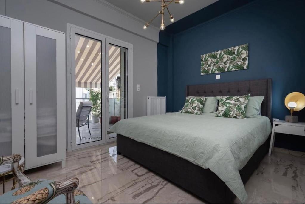 Artistic Apt In Vibrant Gazi With Large Terrace By Ghh Athens Luaran gambar